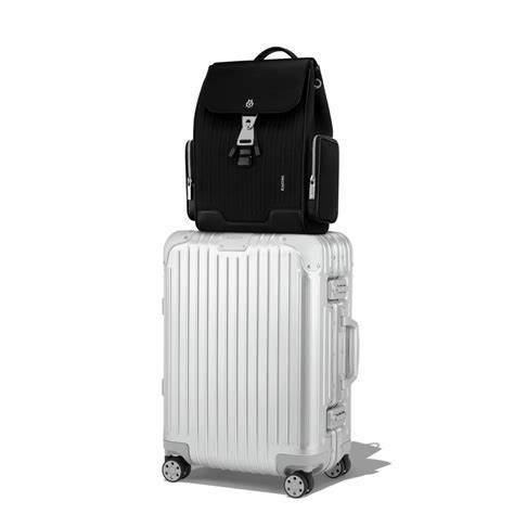 rimowa mandaluyong photos